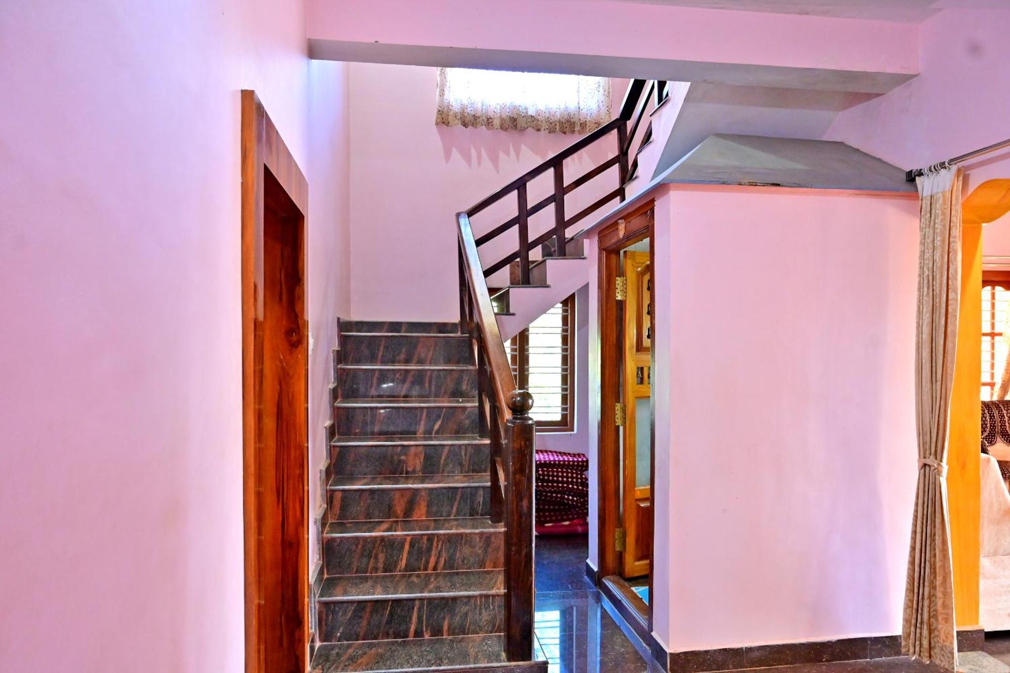 Hulihara Homestay - Full Villa, Coffee Estate & Balcony View Sakleshpur Εξωτερικό φωτογραφία